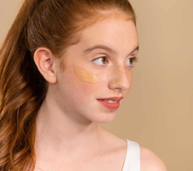 Noreva_Produit_Exfoliac_BBcremeclaire_Carroussel2_1512x1340