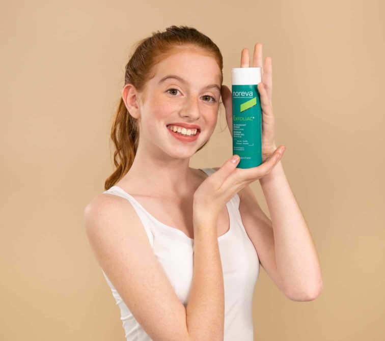Noreva_Produit_Exfoliac_Gelmoussantintensif 200ml_Carroussel3_1512x1340